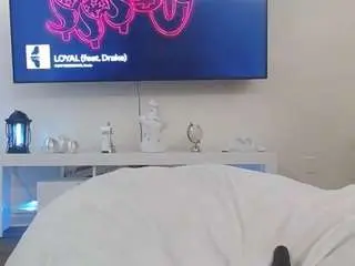 Adafontaine18  live sex cam