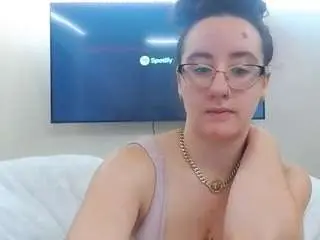 Adafontaine18  live sex cam