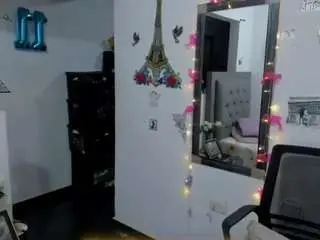 Aricruz69  live sex cam