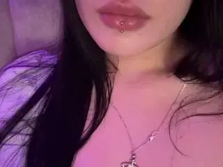 Clarencefuerte  live sex cam