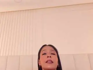 Nakyra-bell  live sex cam