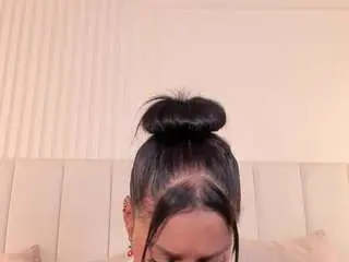 Nakyra-bell  live sex cam