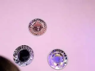 Nakyra-bell  live sex cam