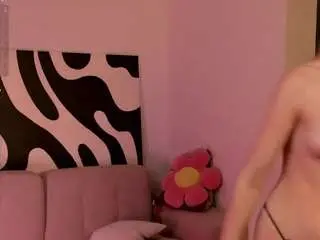 Naomistation  live sex cam