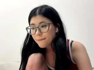 Hattiekaloustian  live sex cam