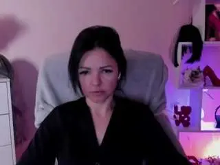 Mollymoon40  live sex cam