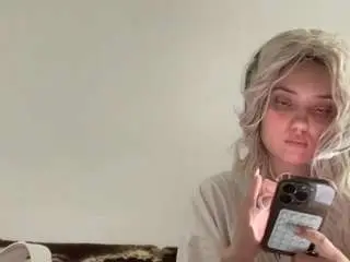 Beatriskundinger  live sex cam