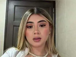 Little-natt  live sex cam