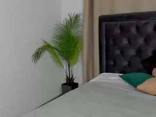Rina-balle  live sex cam