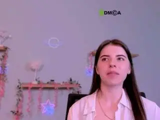 Lyra-desire  live sex cam