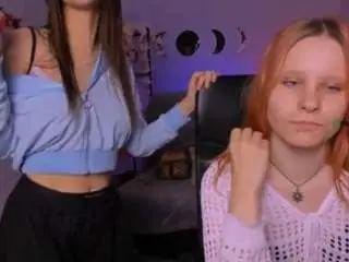 Hanna-kiss3  live sex cam