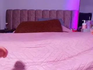 Kim-bella  live sex cam