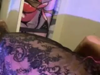 Not-youraverage  live sex cam