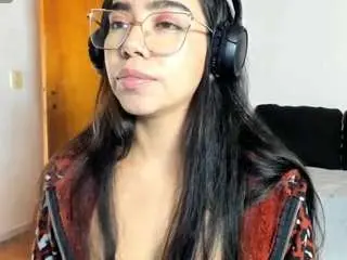 Peque-blue  live sex cam