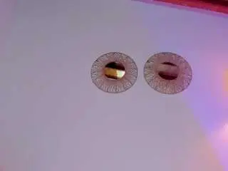 Shybootty18  live sex cam