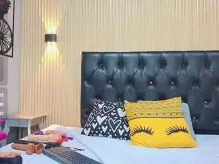 Veronicatits  live sex cam