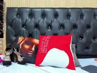 Veronicatits  live sex cam