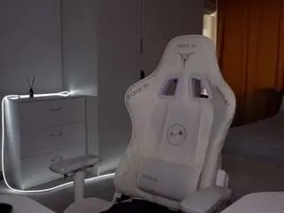 Evelina-fox  live sex cam