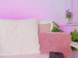 Mia-ssweett1  live sex cam