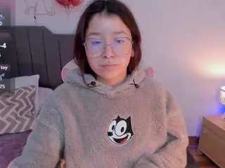 Amyjonnes  live sex cam