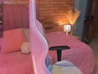 Amyjonnes  live sex cam