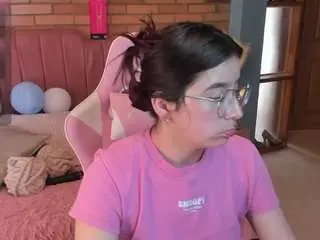 Amyjonnes  live sex cam