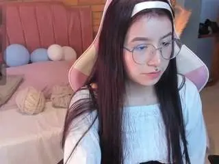 Amyjonnes  live sex cam