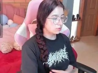 Amyjonnes  live sex cam