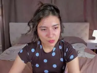 Avayuzu  live sex cam
