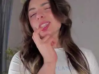 Avayuzu  live sex cam