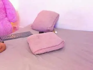 Golden-shamy  live sex cam