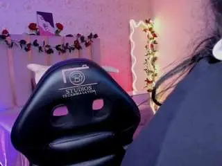 Joselyn-tay  live sex cam
