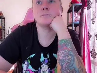 Kisica  live sex cam