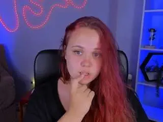 Luna-gold12  live sex cam