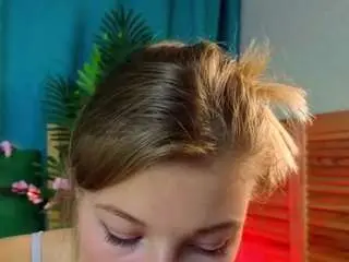 Lunabruoks  live sex cam