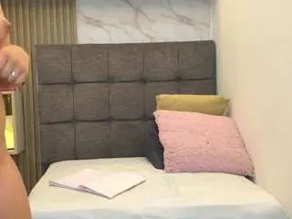 Natasha-robin  live sex cam