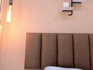 Amy-wats0n  live sex cam