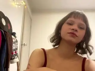 Kellyewalenta  live sex cam