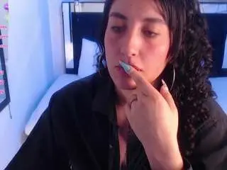 Ladyraing  live sex cam