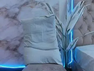 Mayauw  live sex cam