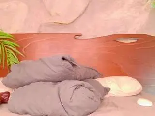 Alison-mooon  live sex cam