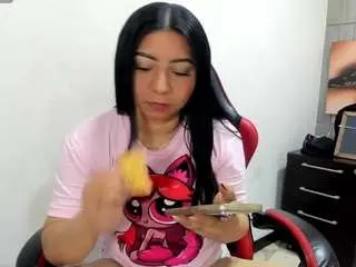 Bebaa-clark  live sex cam