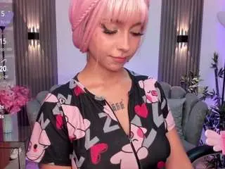 Honey-taylor  live sex cam