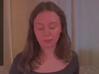 Kira-m  live sex cam