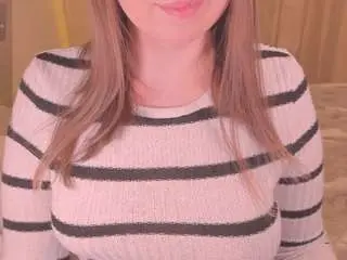 Kira-m  live sex cam