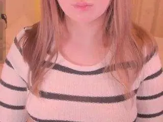 Kira-m  live sex cam