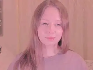 Kira-m  live sex cam