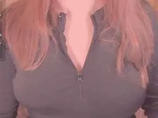 Kira-m  live sex cam