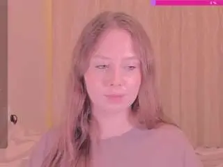 Kira-m  live sex cam