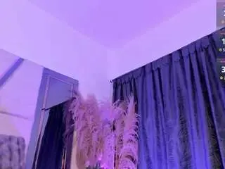 Meeganfoxy  live sex cam